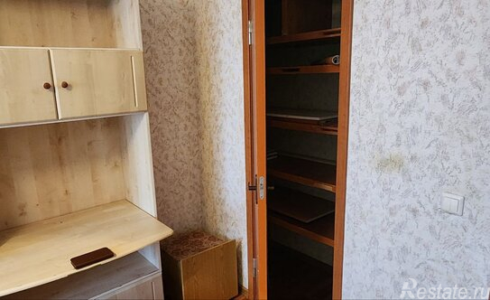 Продажа 2-комн квартиры на вторичном рынке Очаковская Б. ул,  д. 12 к5