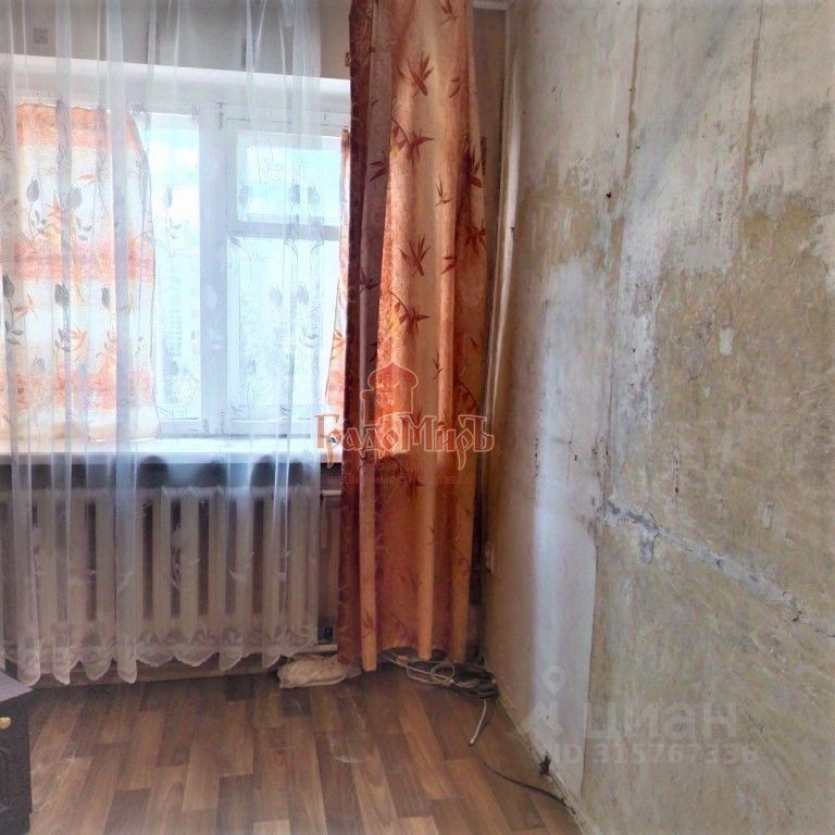 Продажа комнаты Запрудня пгт, переулок Пролетарский, 26