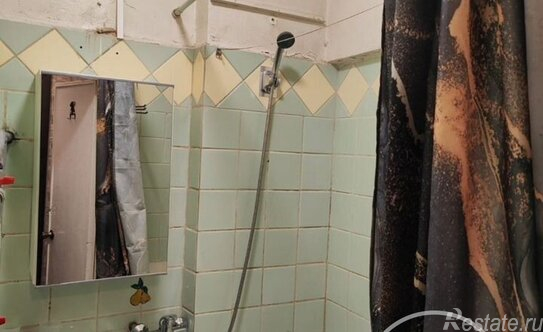 Продажа 3-комн квартиры на вторичном рынке Авиационный переулок,  д. 4