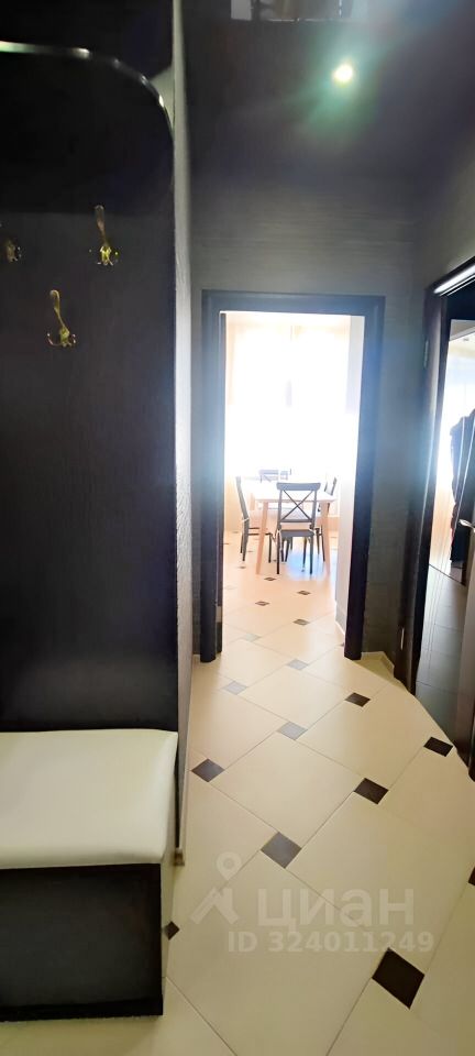 Аренда 2-комн квартиры на вторичном рынке Парашютная улица, 52