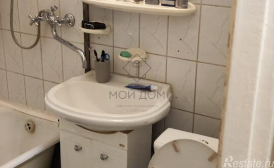 Продажа 2-комн квартиры на вторичном рынке ул Фабрициуса,  д. 33,  к. 1