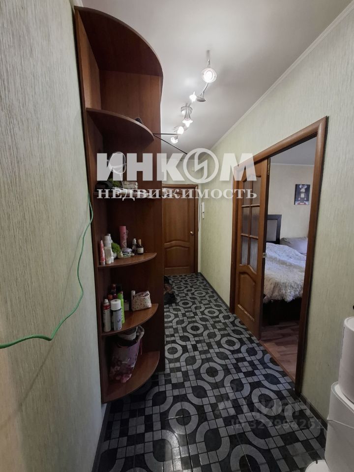 Продажа 2-комн квартиры на вторичном рынке бульвар Матроса Железняка, 23К2