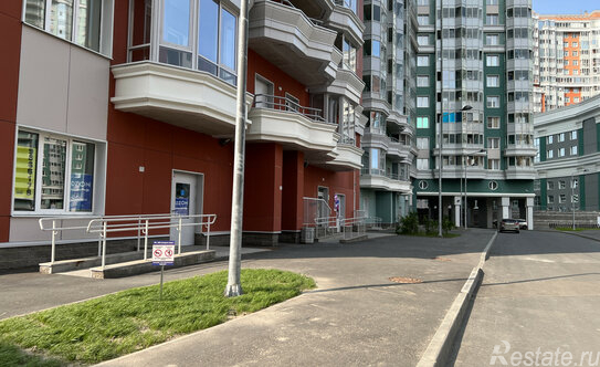 Продажа 3-комн квартиры на вторичном рынке ул Кустодиева,  д. 7,  к. 1