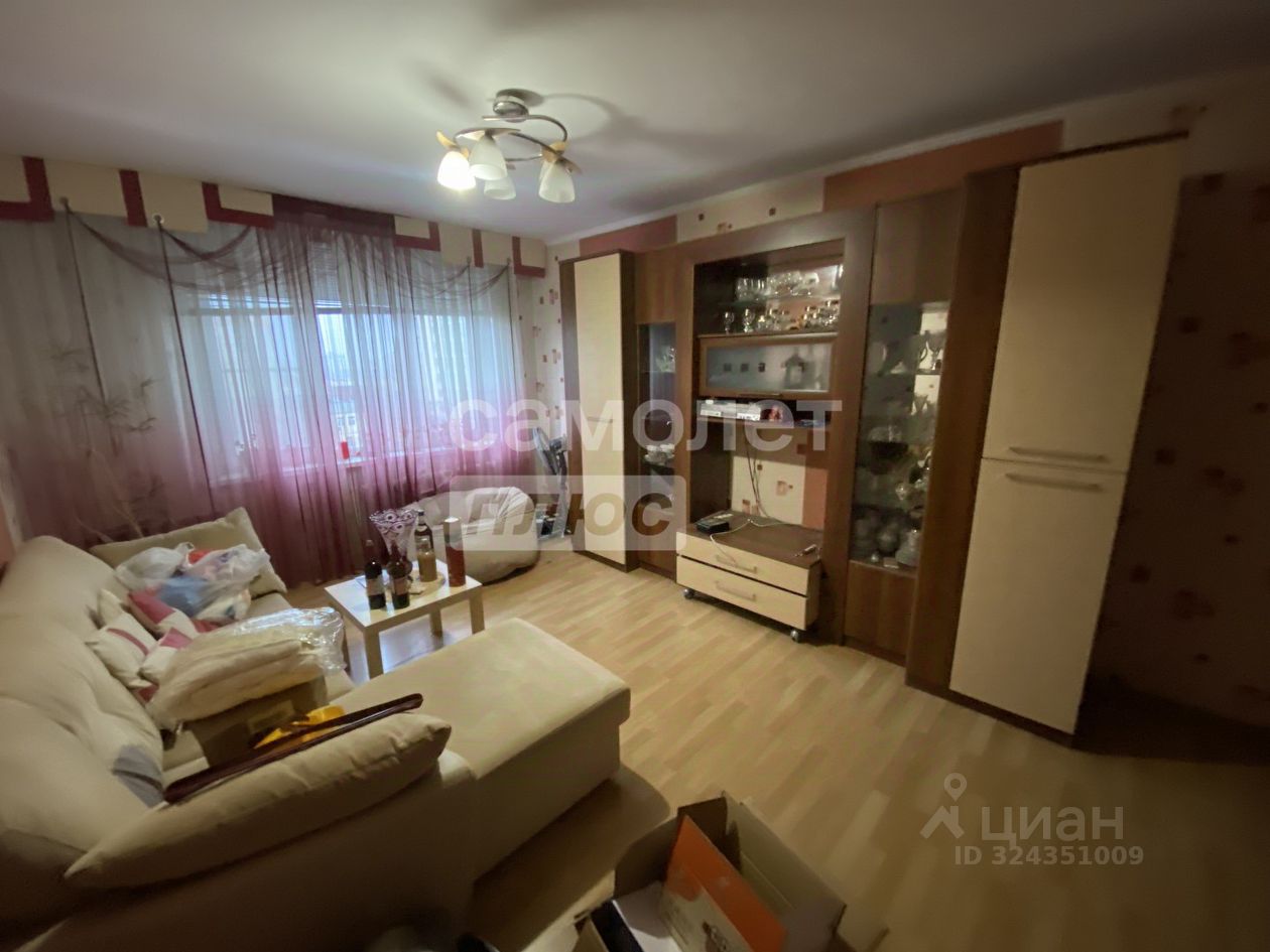 Продажа 3-комн квартиры на вторичном рынке Наро-Фоминск, улица Маршала Г.К. Жукова, 14