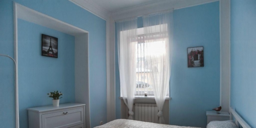 3-комн квартира Колокольная ул ,  д. 1