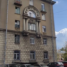 Продажа 5-комн квартиры на вторичном рынке улица Фрунзе,  д. 19