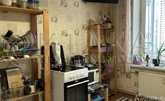 Продажа 3-комн квартиры на вторичном рынке ул Фёдора Абрамова,  д. 20,  к. 1