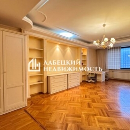 Продажа 4-комн квартиры на вторичном рынке Рублевское ш,  д. 11,  к. 2