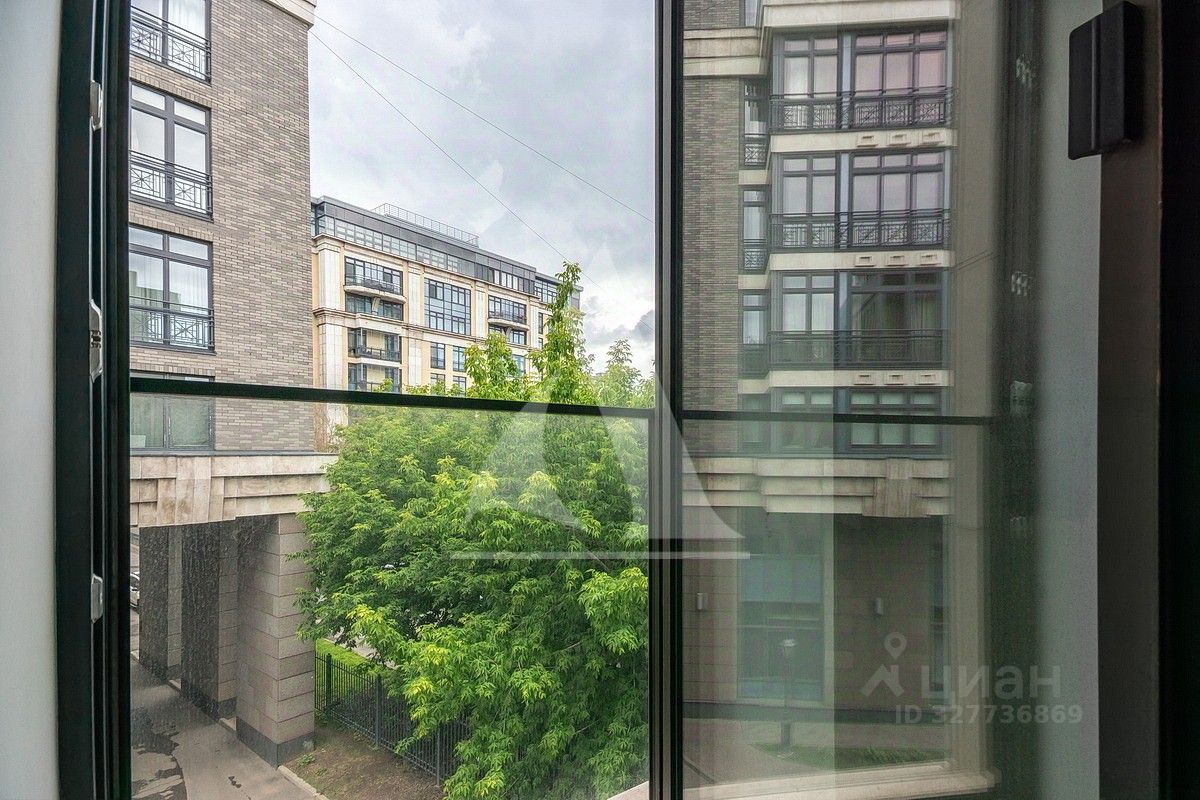 Продажа 2-комн квартиры на вторичном рынке Озерковская набережная, 6