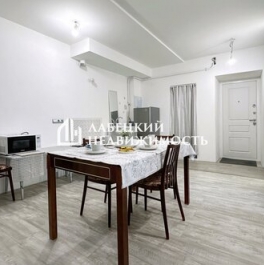 Продажа 2-комн квартиры на вторичном рынке Фурштатская ул,  д. 10