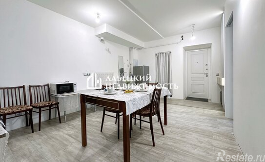 Продажа 2-комн квартиры на вторичном рынке Фурштатская ул,  д. 10