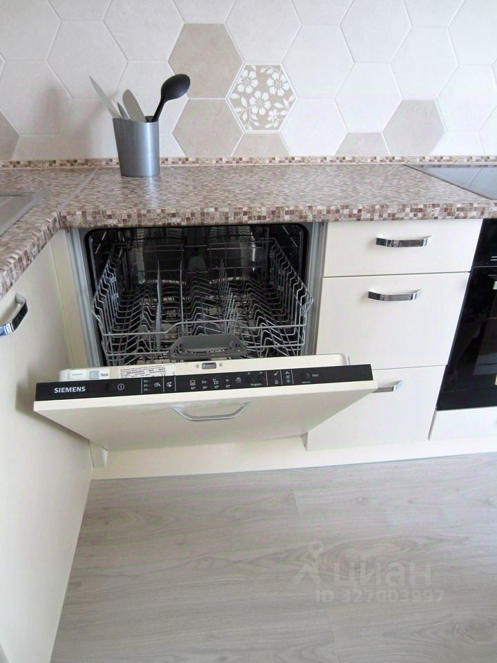 Аренда 1-комн квартиры на вторичном рынке дорога Кушелевская, 6к1