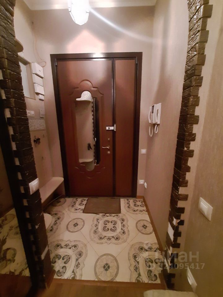 Продажа 3-комн квартиры на вторичном рынке Кузнецовская улица, 48