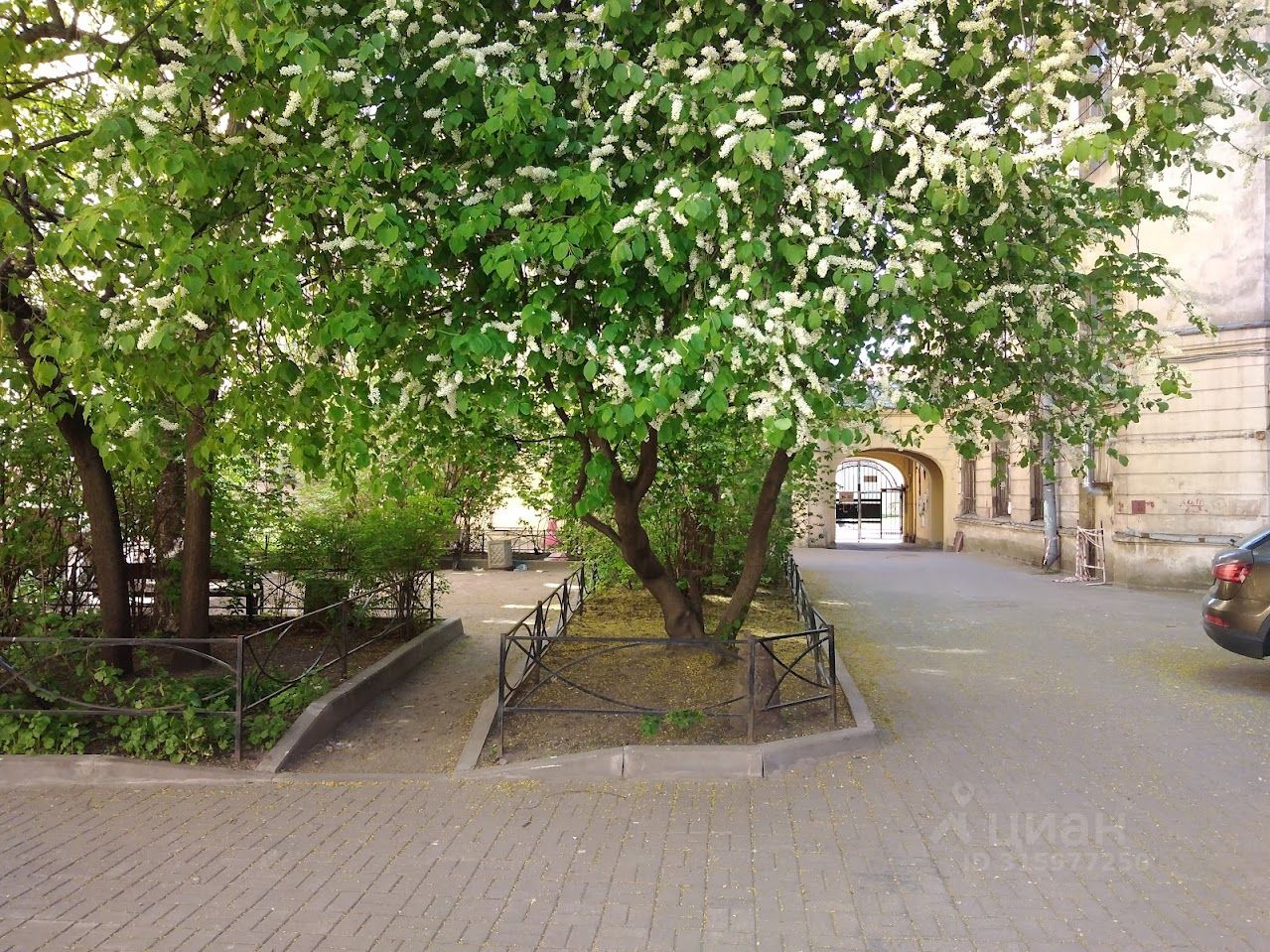 Продажа 1-комн квартиры на вторичном рынке набережная Реки Мойки, 104