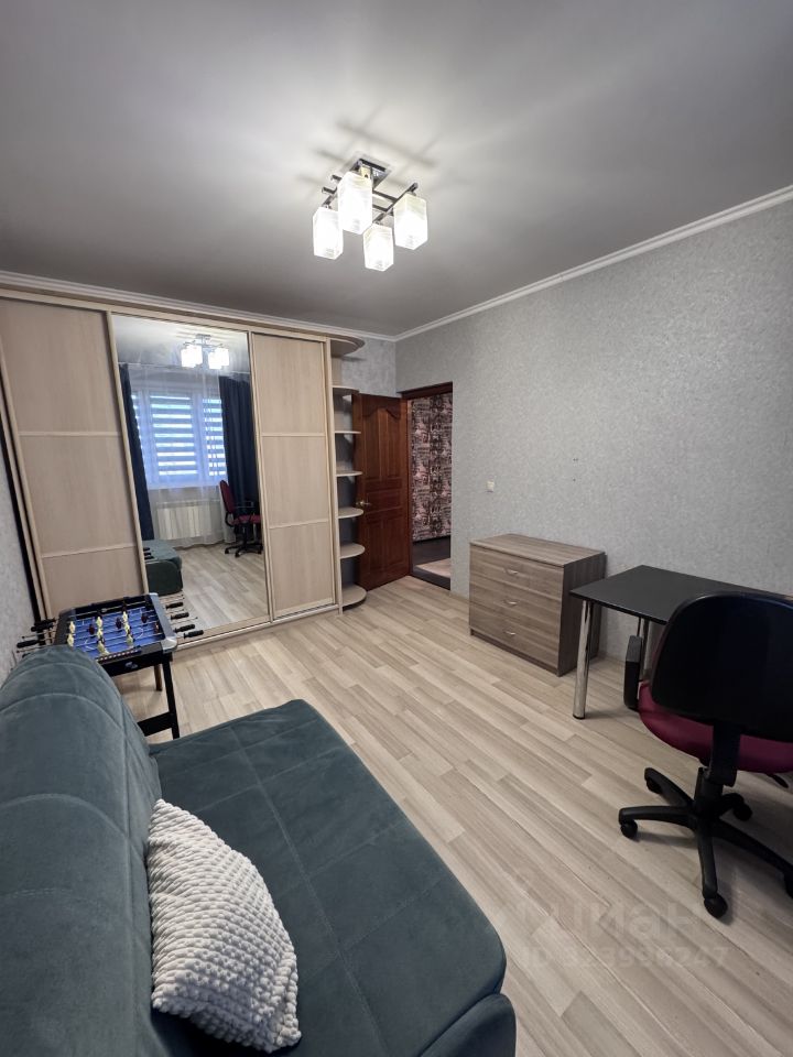 Продажа 3-комн квартиры на вторичном рынке Варшавское шоссе, 122