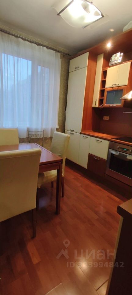 Аренда 2-комн квартиры на вторичном рынке Луганская улица,  д. 1