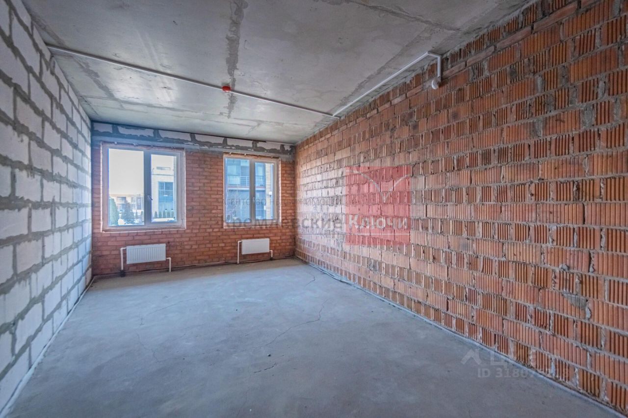 Продажа 3-комн квартиры на вторичном рынке Лахта тер., улица Новая, 51к10