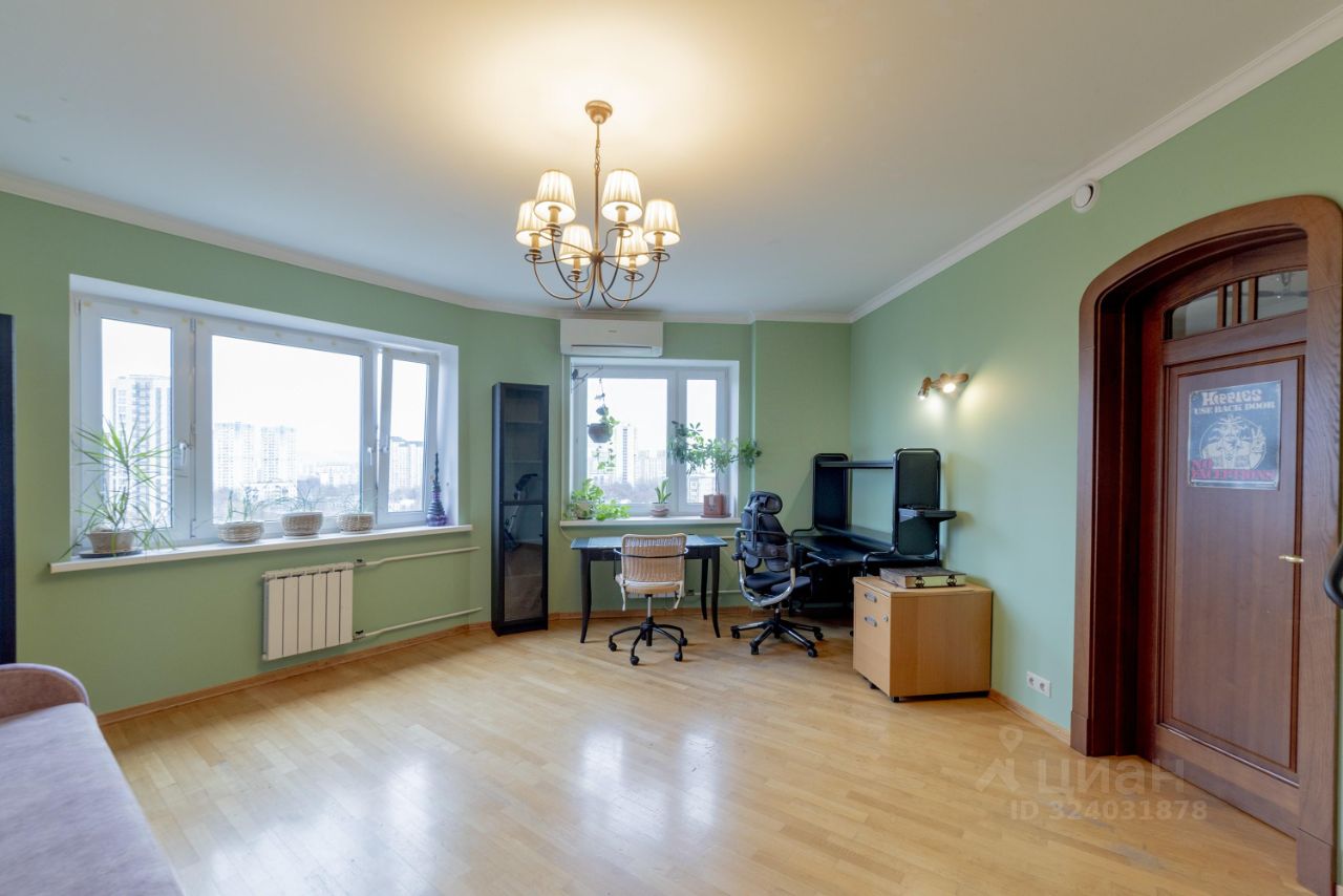 Продажа 3-комн квартиры на вторичном рынке Азовская улица, 24К1