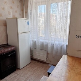 Продажа 2-комн квартиры на вторичном рынке ул Маршала Полубоярова,  д. 10