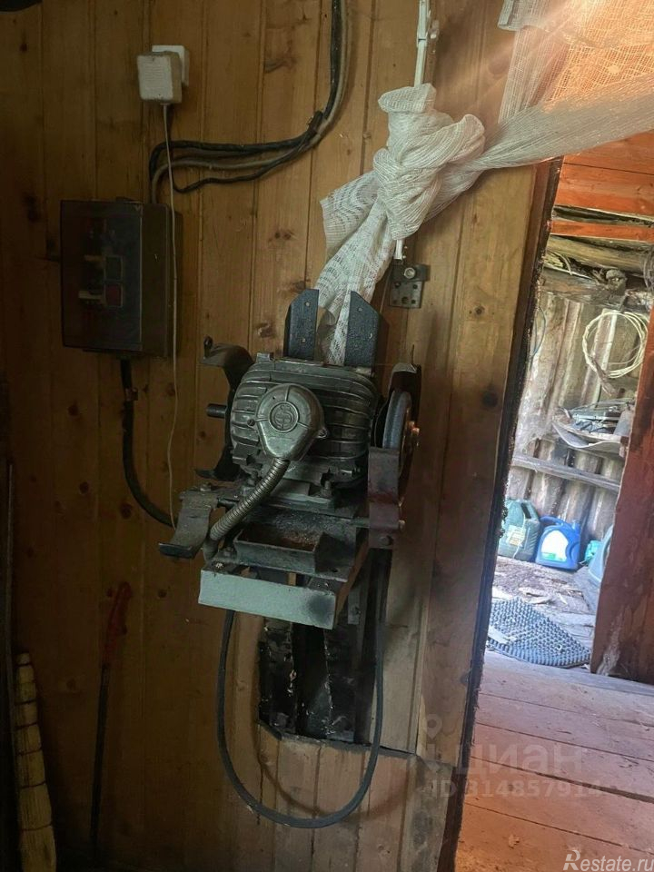 Продажа отдельного здания Дзержинского, Центральная улица,  д. 4