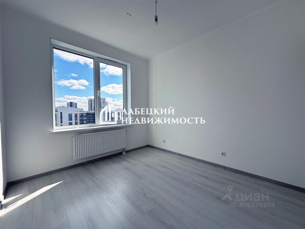 Продажа 1-комн квартиры на вторичном рынке аллея Арцеуловская, 15