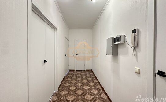 Продажа 2-комн квартиры на вторичном рынке Комендантский пр-кт,  д. 13 к1