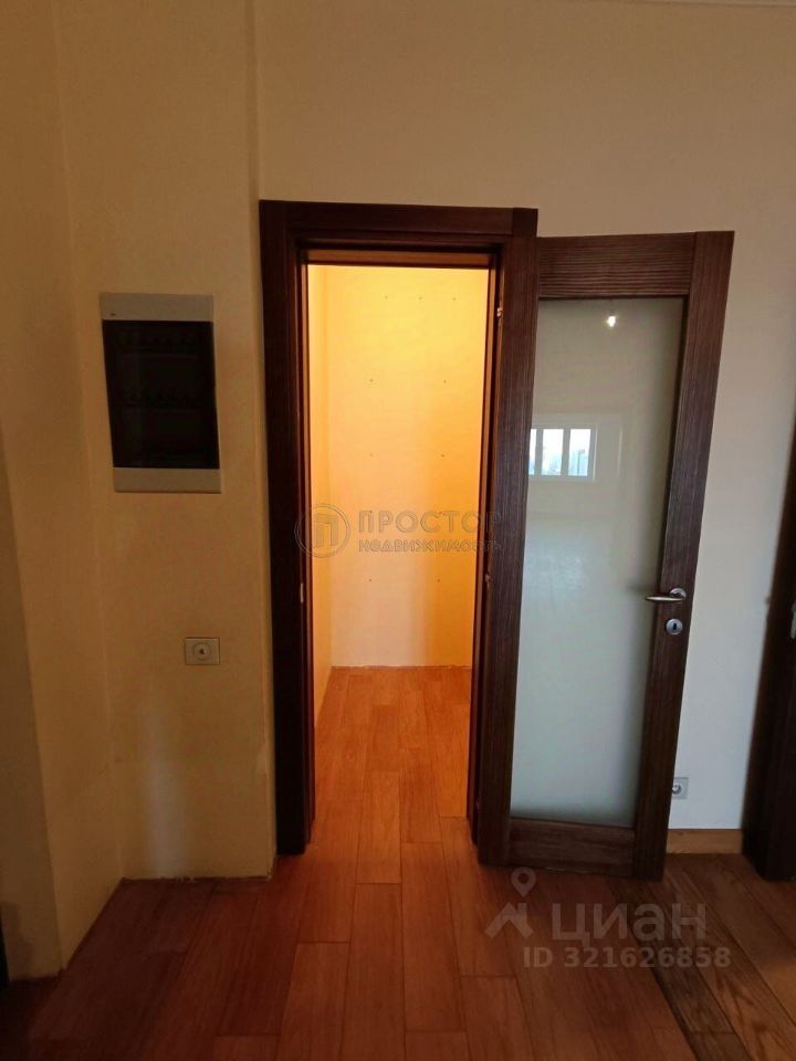 Продажа 3-комн квартиры на вторичном рынке Химки, Молодежная улица, 36А