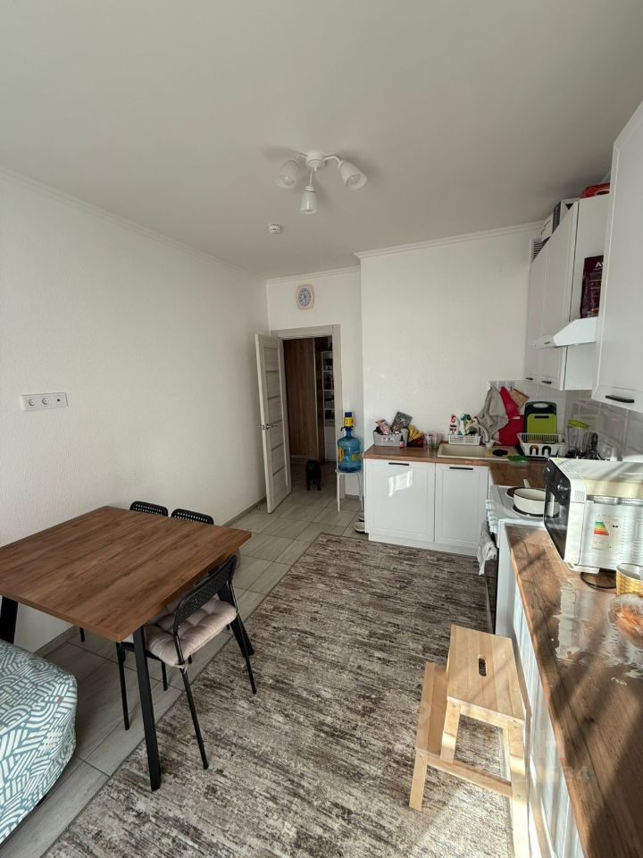 Продажа 2-комн квартиры на вторичном рынке Родниковая улица, 5А