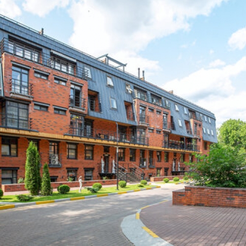 4-комн квартира Лётная улица,  д. 99 с1