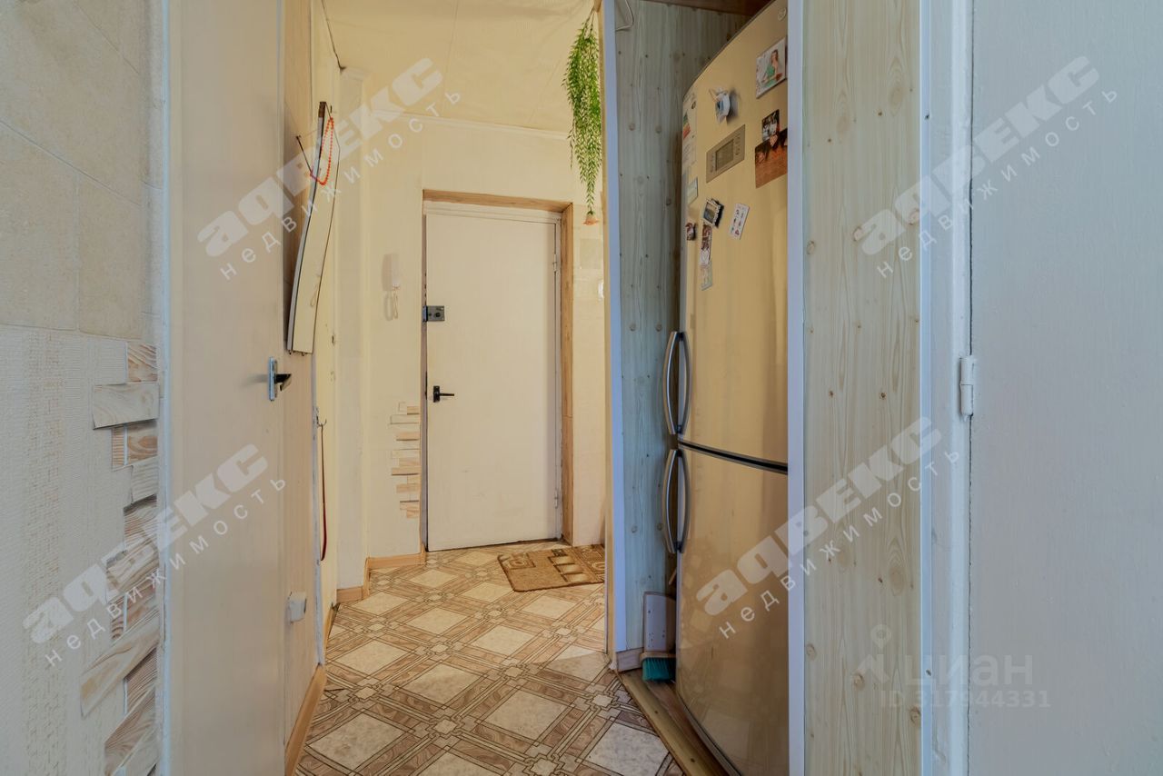 Продажа комнаты Бухарестская улица, 72К1