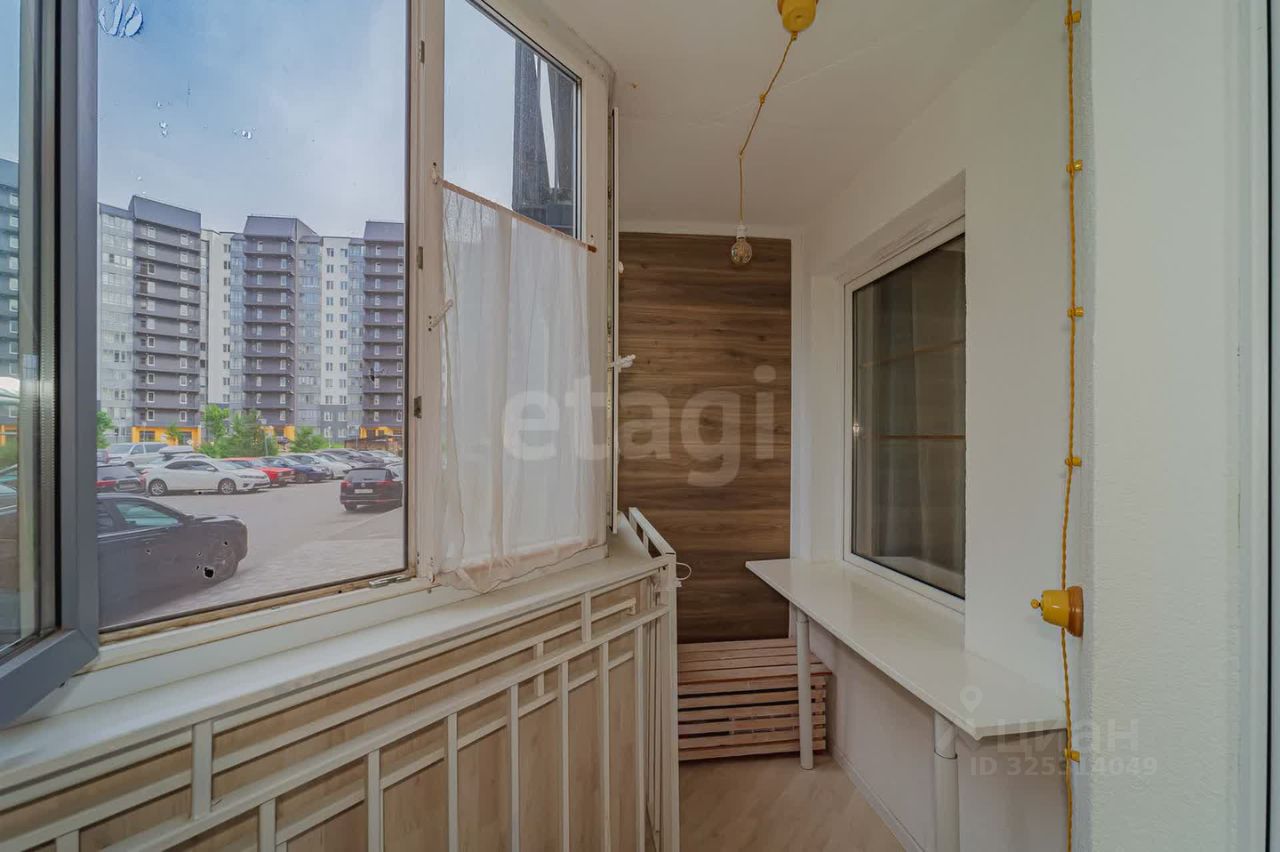 Продажа 2-комн квартиры на вторичном рынке пос. Новогорелово, улица Современников, 17к1