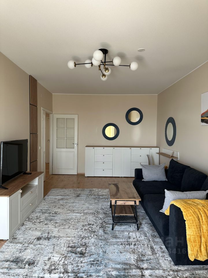 Аренда 2-комн квартиры на вторичном рынке улица Композиторов, 12