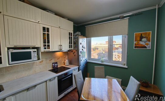 Продажа 2-комн квартиры на вторичном рынке улица Чичерина,  д. 2/9