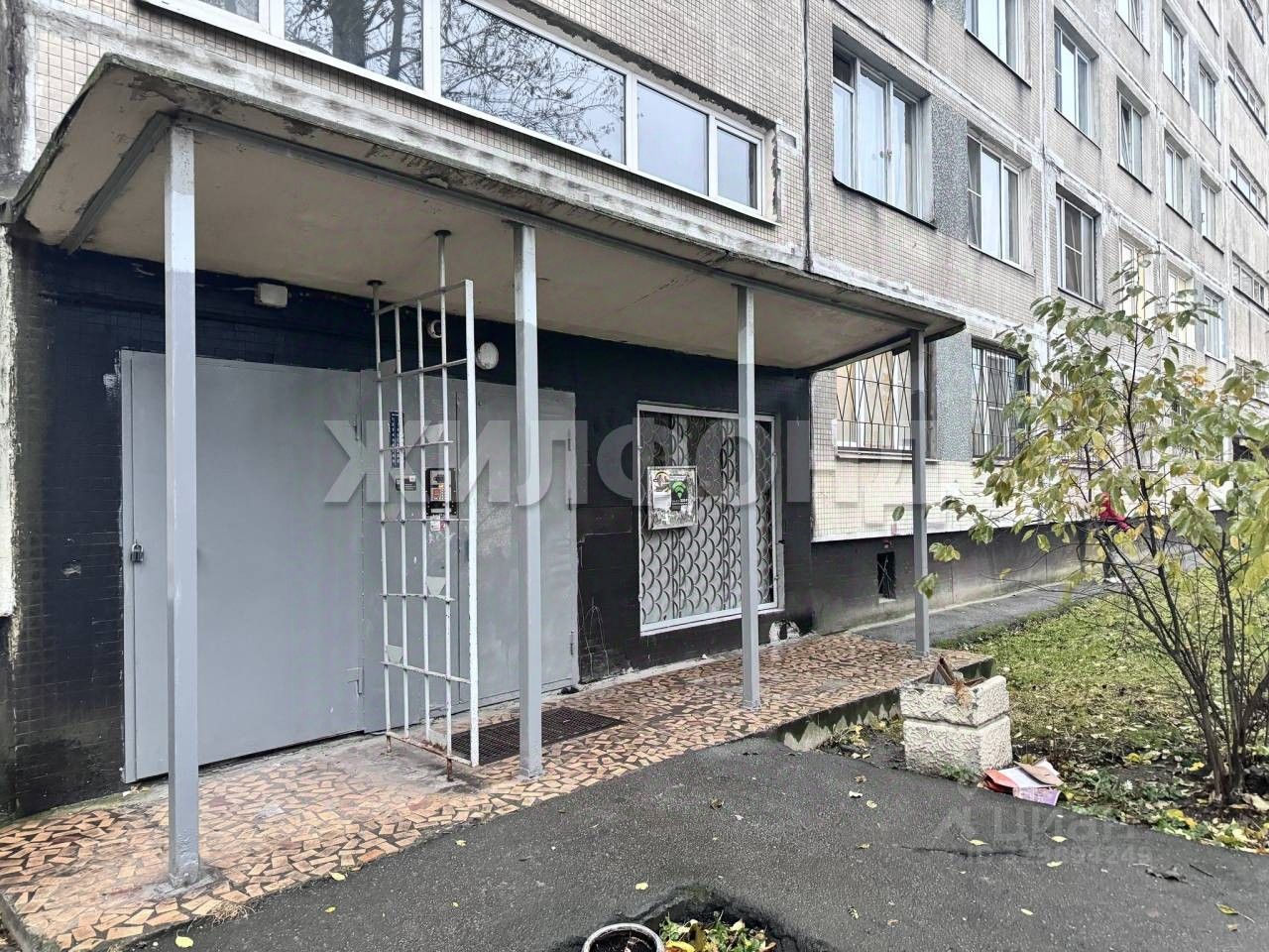 Продажа 3-комн квартиры на вторичном рынке проспект Славы, 64