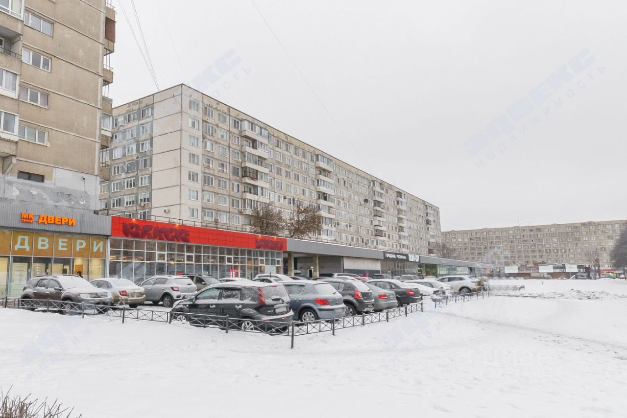 Продажа 4-комн квартиры на вторичном рынке Народная улица, 2