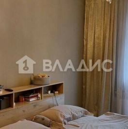 Продажа 4-комн квартиры на вторичном рынке улица Трофимова,  д. 5А