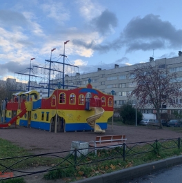 Продажа 3-комн квартиры на вторичном рынке Старая дер., Школьный пер.,  д. 14