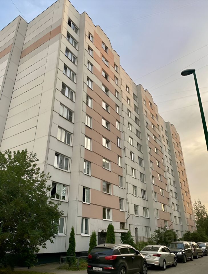 Продажа 2-комн квартиры на вторичном рынке Ситцевая улица, 11к1