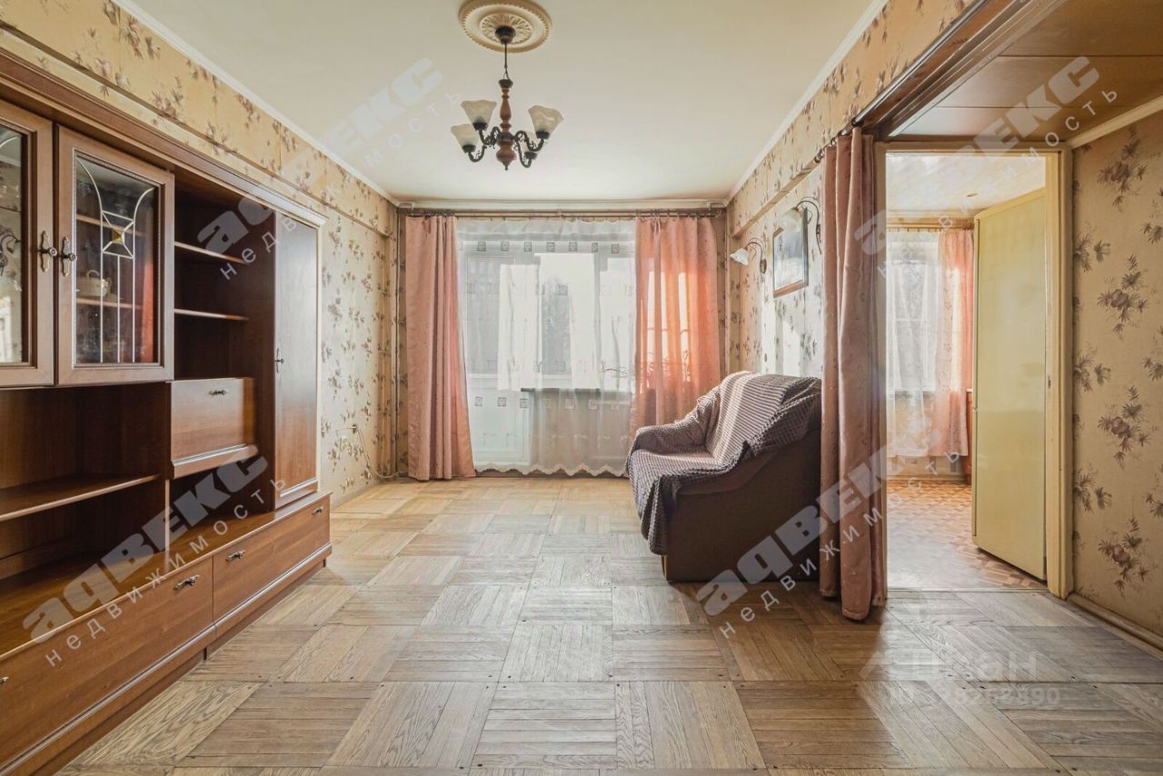 Продажа 2-комн квартиры на вторичном рынке улица Замшина, 39К1
