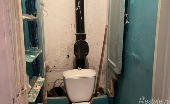 Продажа 2-комн квартиры на вторичном рынке Павловск г, Детскосельская ул,  д. 1/2