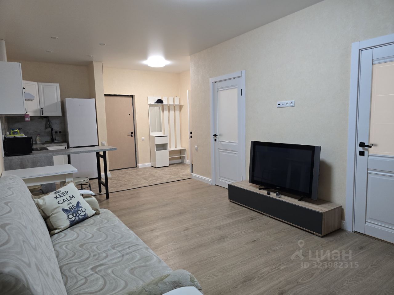 Аренда 3-комн квартиры на вторичном рынке Новоивановское пгт, улица Западная, 85