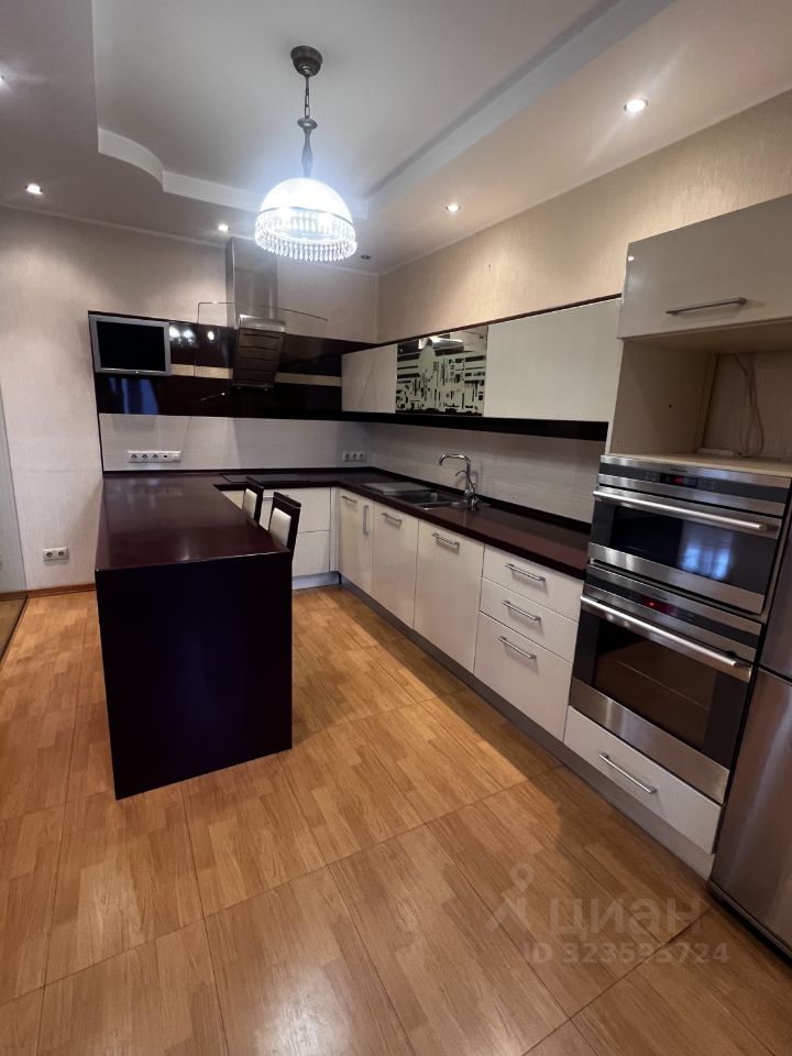 Продажа 4-комн квартиры на вторичном рынке Городок Б мкр, Люберцы, улица 3-е Почтовое Отделение, 61к1