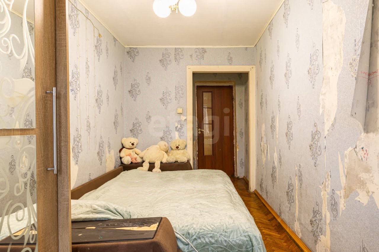 Продажа 3-комн квартиры на вторичном рынке Среднеохтинский проспект, 1К1