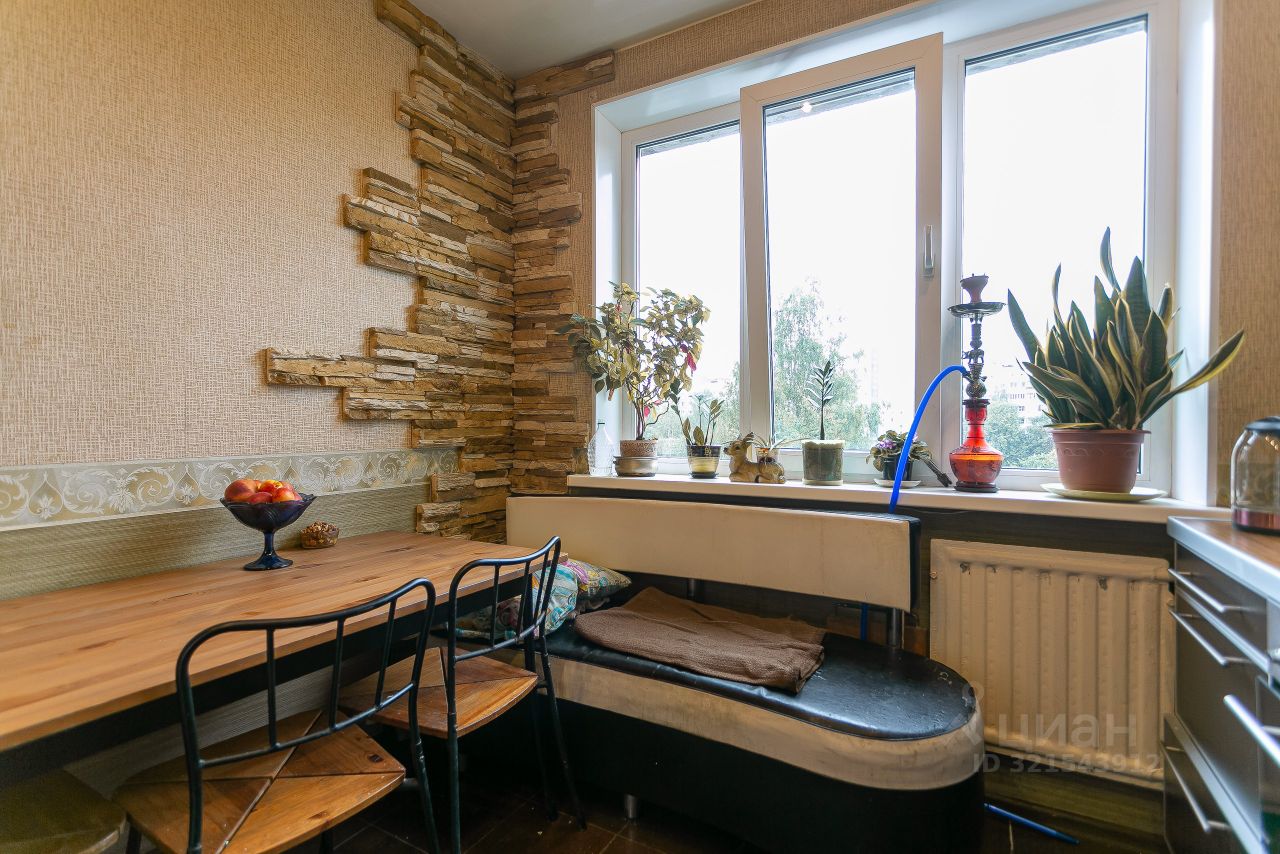 Продажа 3-комн квартиры на вторичном рынке проспект Королева, 27К1