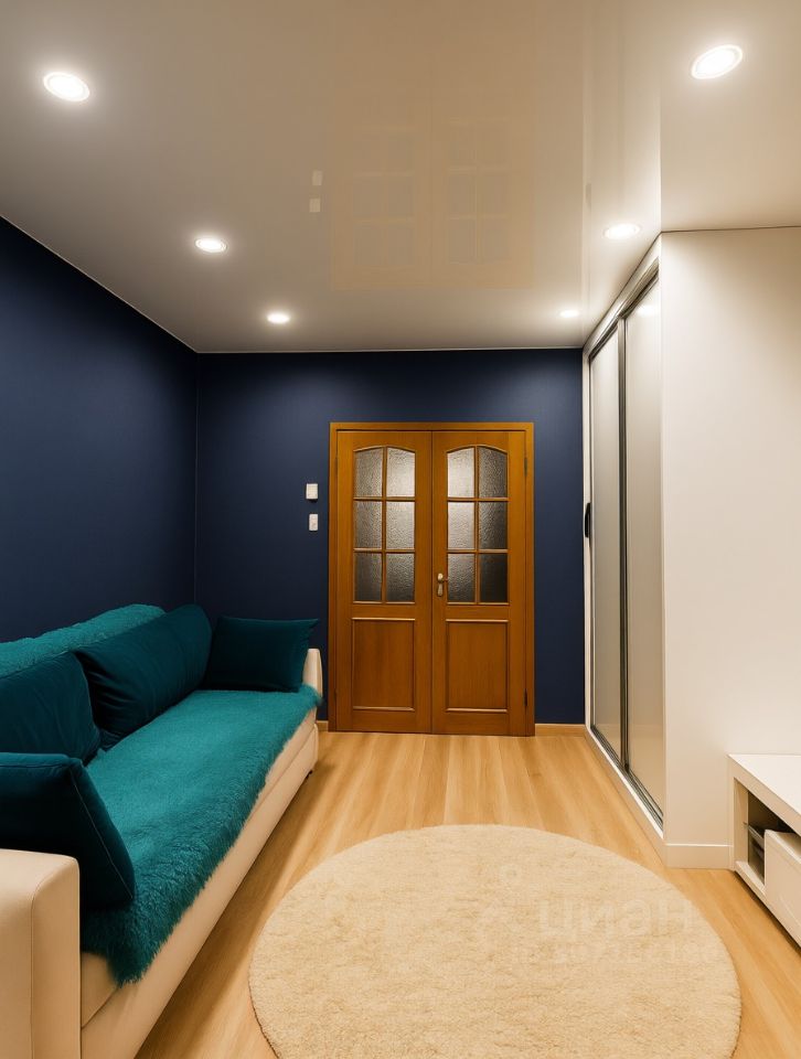 Продажа 3-комн квартиры на вторичном рынке улица Маршала Захарова, 50К1