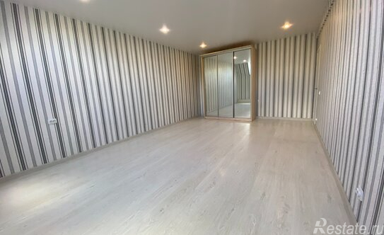 Продажа 3-комн квартиры на вторичном рынке Пионерская улица,  д. 2