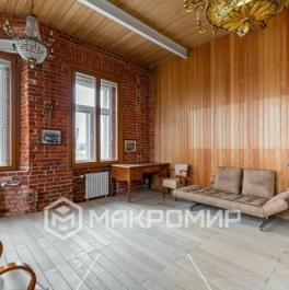 Продажа 4-комн квартиры на вторичном рынке Климентовский пер,  д. 9/1