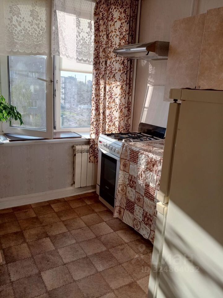 Продажа 2-комн квартиры на вторичном рынке проспект Ветеранов, 154