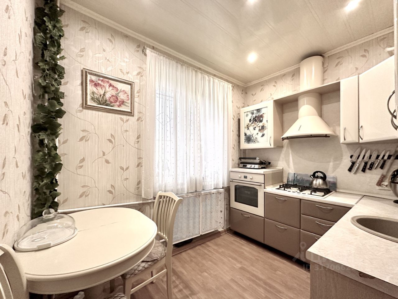 Продажа 3-комн квартиры на вторичном рынке улица Руставели, 3К3