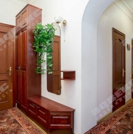 Продажа 4-комн квартиры на вторичном рынке Благодатная улица